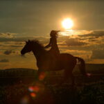 photo-cavalier-coucher-soleil